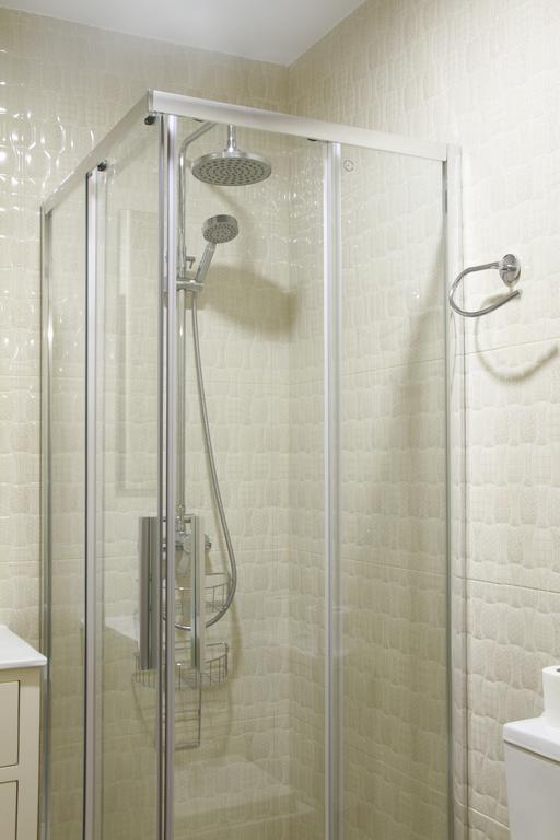 Отель Hostal Flor De Lis- Lojo Кониль-де-ла-Фронтера Экстерьер фото